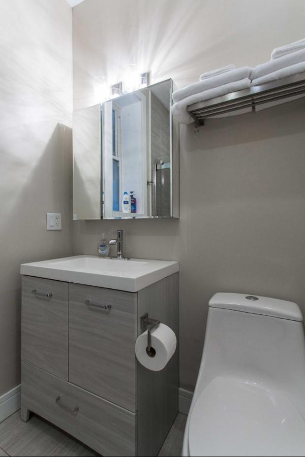 The Double Play - 1 Min Walk To Wrigley! Spacious 2Br - Perfect For Cubs Fans! Chicago Exterior photo